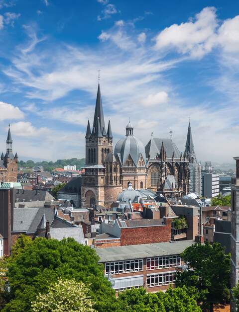 Blick auf die Skyline von Aachen | © Gettyimages.com/taranchic