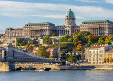 Königspalast von Buda über der Donau, Budapest, Ungarn | © Gettyimages.com/Vladislav Zolotov